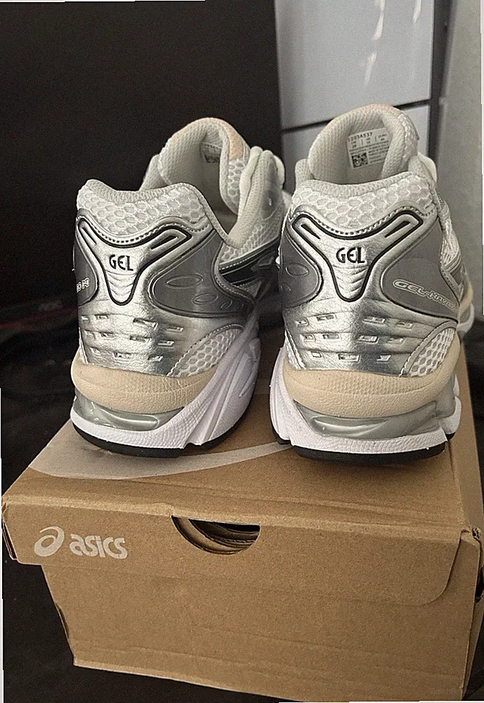 ASICS GEL-Kayano 14 Herren Sneaker Silber Weiß Mesh Laufschuhe Größe 44