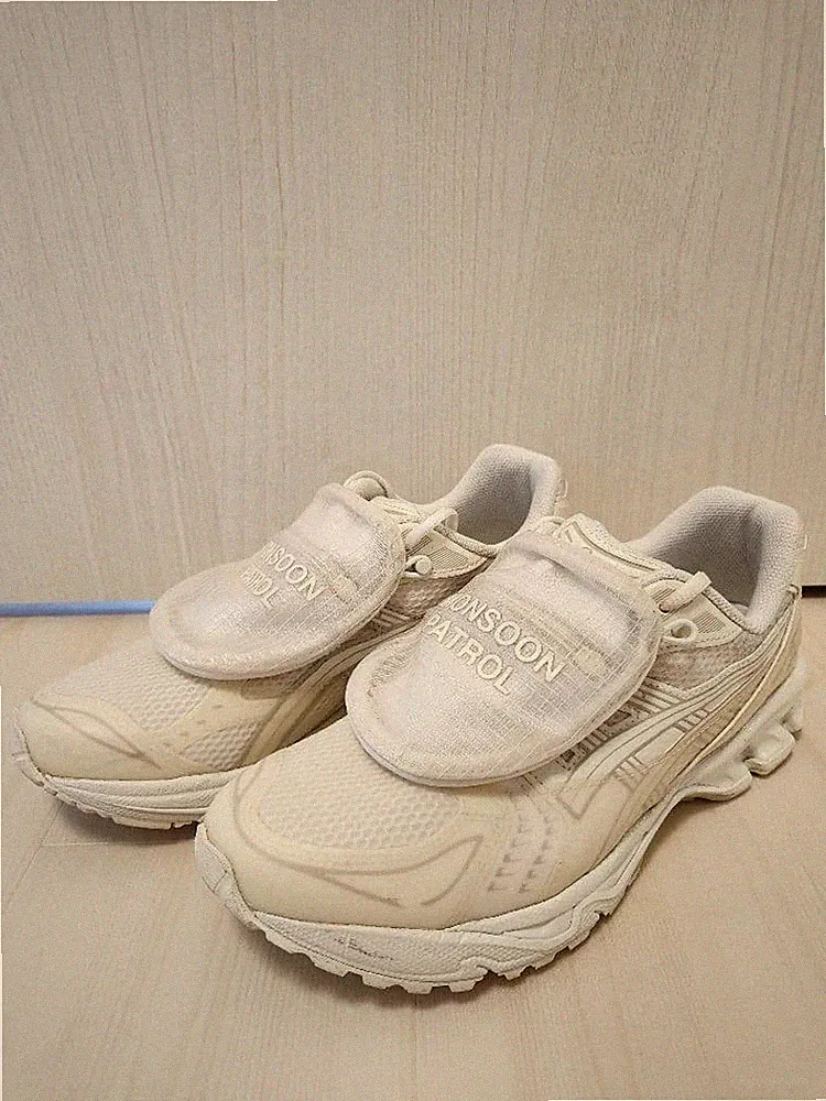 ASICS Gel-Kayano 14 SBTG Limited Edition Creme 26,5 cm Herren Laufschuhe Sneaker