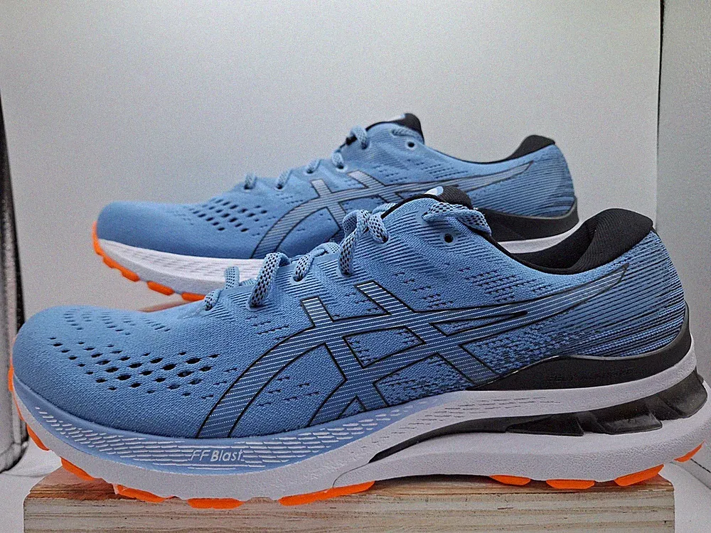 Asics Gel-Kayano 28 Herren Laufschuhe halbe Größen (siehe Beschreibung) Lb55