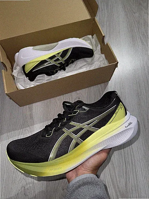 Asics Gel Kayano 30 "schwarz/glühgelb" Größe UK 6 BRANDNEU SCHNELLER VERSAND ✅