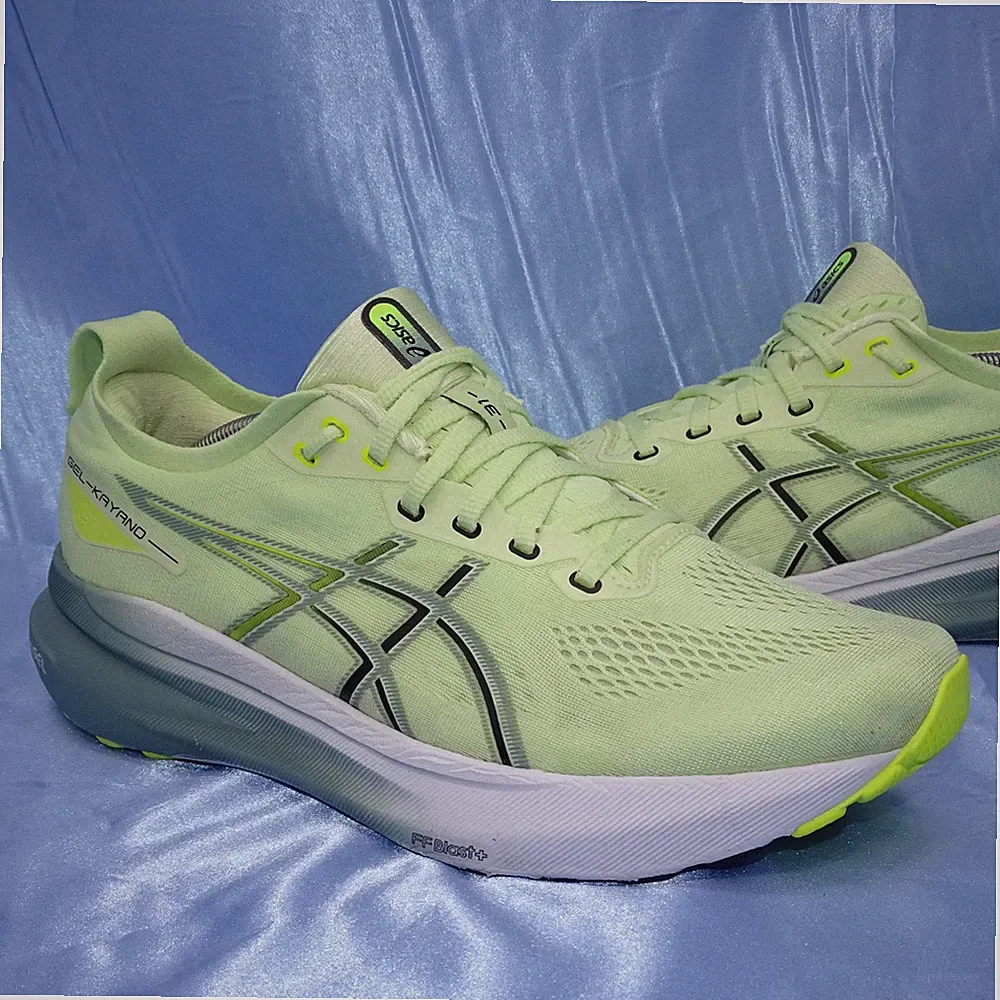 ASICS GEL KAYANO 31 LAUFSCHUHE GR 43,5 UK 8,5 HERREN SCHUHE CUMULUS MATCHA TOP