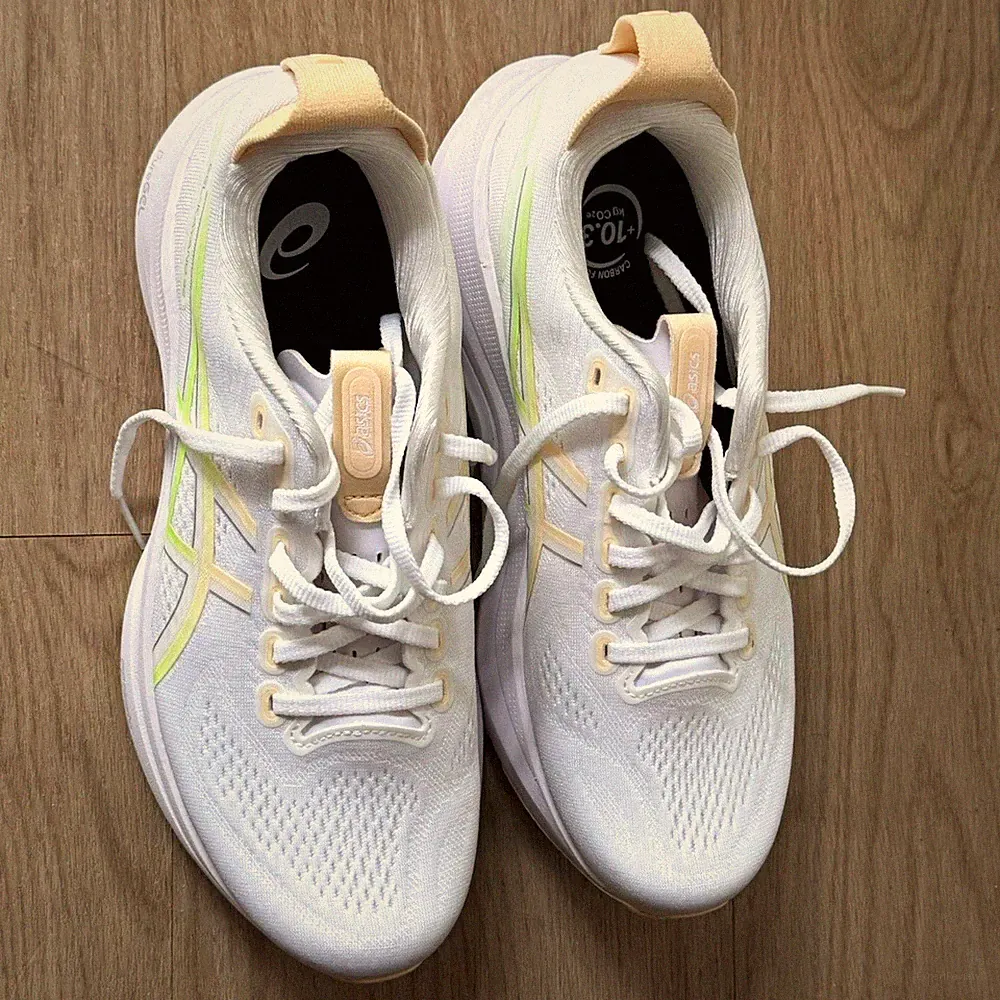 ASICS GEL-KAYANO 32 Damen Laufschuh Low Top Weiß/Grün EU 40,5 US 9