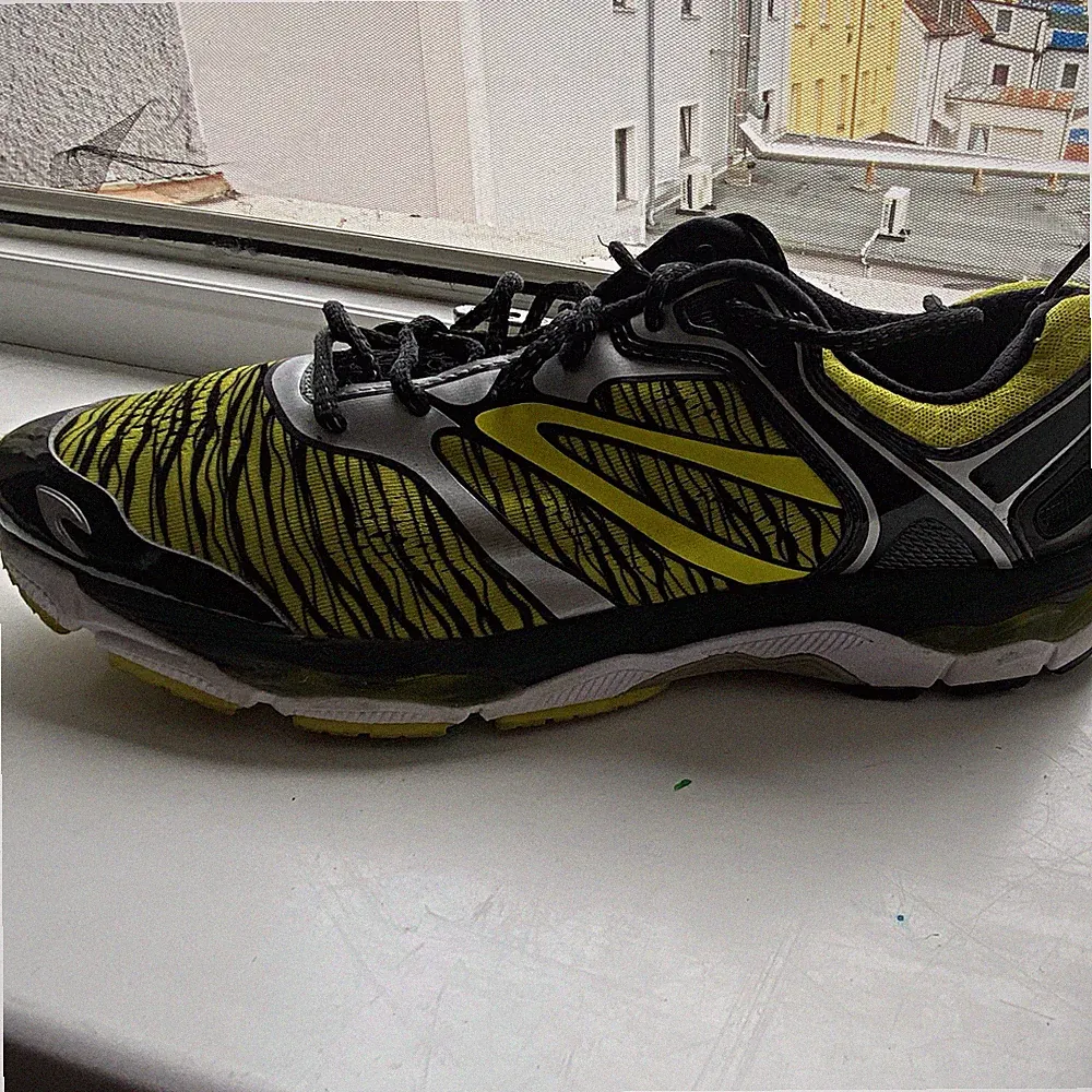 ASICS GEL-Kayano Herren Laufschuhe Mesh atmungsaktiv Low Top Gelb/Schwarz/Weiß