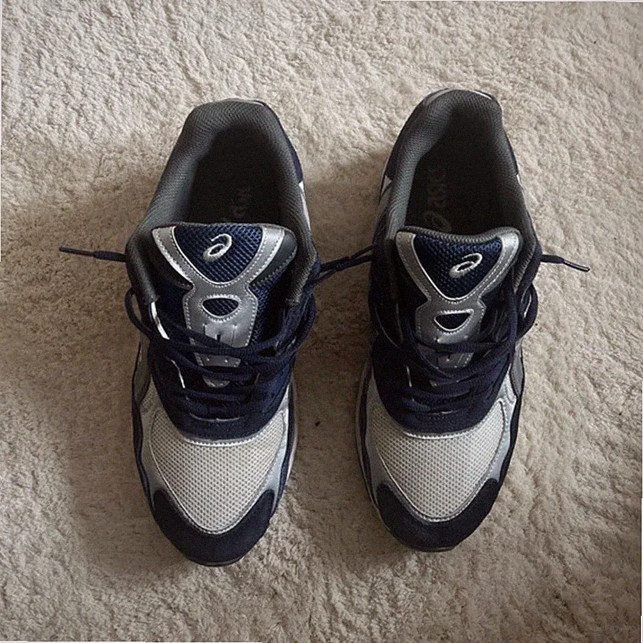 ASICS GEL-Kayano Herren Laufschuhe Sneaker Mesh Schnürung Blau/Silber/Weiß