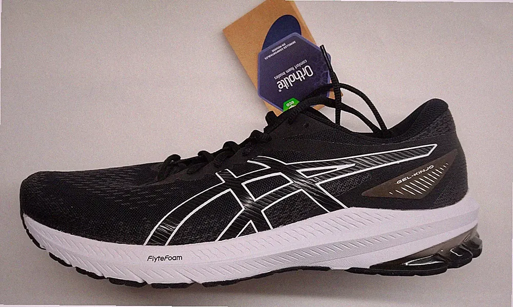 ASICS GEL KINJO Herren Laufschuhe Gr. 46 schwarz schwarz Sportschuhe UVP 120 €