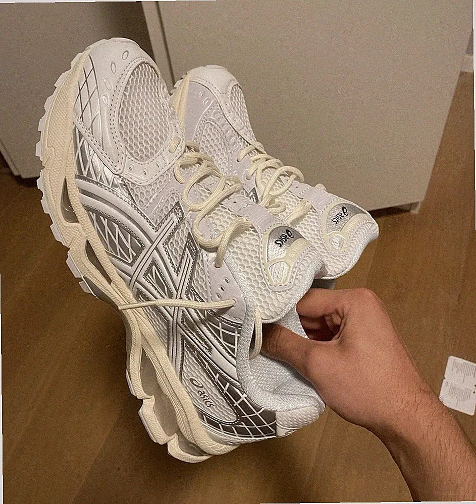 ASICS GEL-Nimbus 10.1 Herren Laufschuh Sneaker Weiß/Silber EU 45 Schnürung