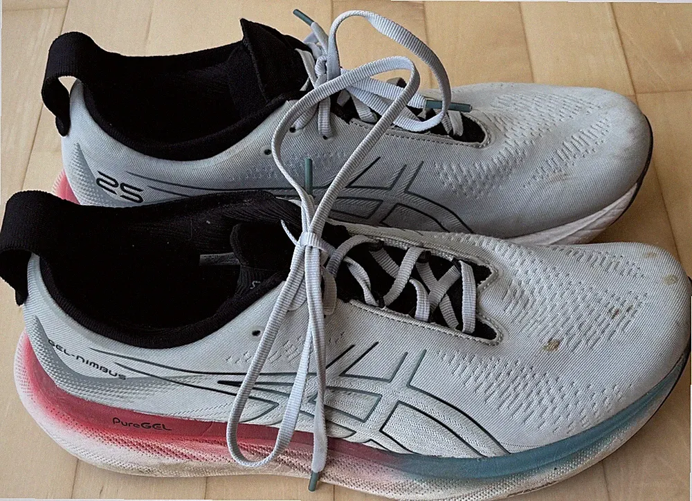 Asics Gel Nimbus 25 Laufschuhe Herren Größe 45 UK 10 komfortabel PureGEL