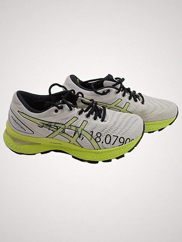 ASICS Gel-Nimbus Laufschuhe Sportschuhe Gr. 40 weiß gelb