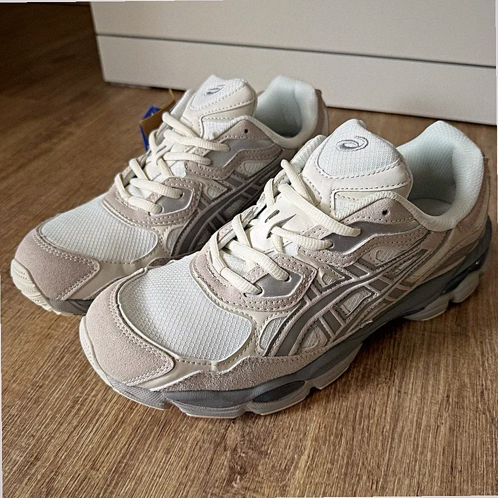ASICS GEL NYC Herren Laufschuhe Sneaker Weiß/Grau