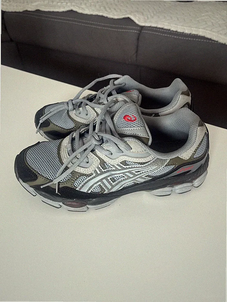 ASICS Gel-NYC Sneakers Laufschuhe Sportswear mehrfarbig Unisex
