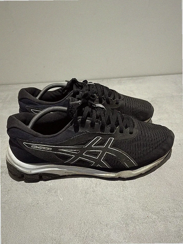 Asics Gel Pulse 12 Herren Laufschuhe Turnschuhe Schwarz Weiß UK10