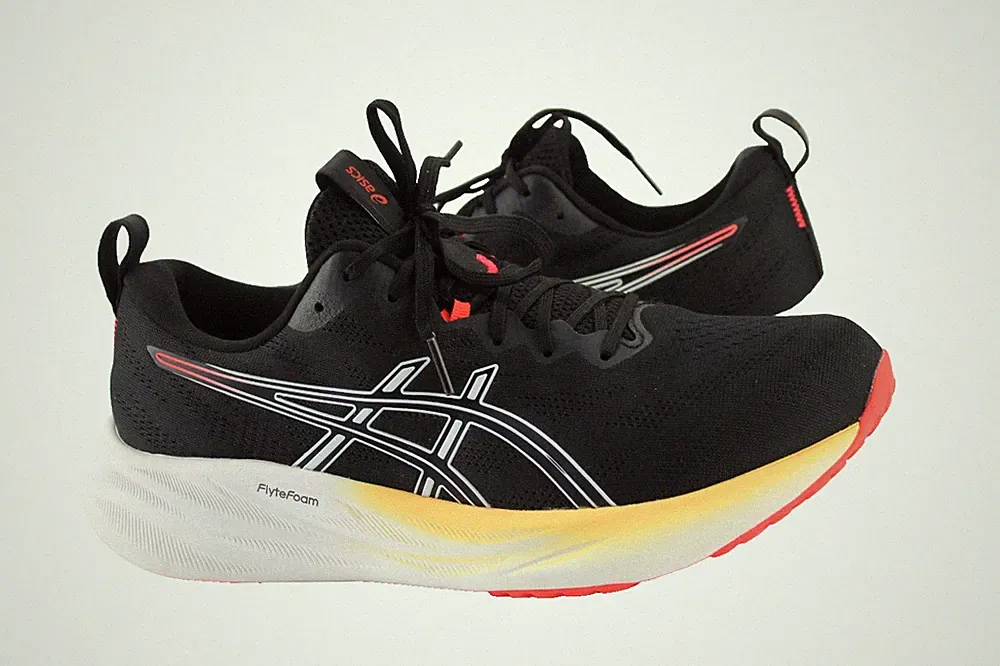 Asics Gel Pulse 16 Gr.42,5 Herren Training-Laufschuh Sneaker TOP T 997