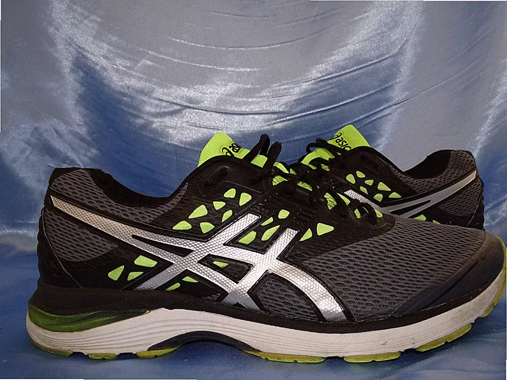 ASICS GEL PULSE 9 LAUFSCHUHE GR 46 47 SCHUHE GRAU GRÜN HERREN CUMULUS NIMBUS D95