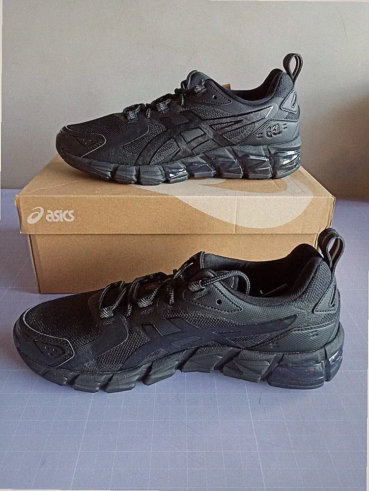 Asics Gel-Quantum 180 Black/Black Herren Laufschuhe Eur 40.5 / UK 6.5 (25.5 cm)