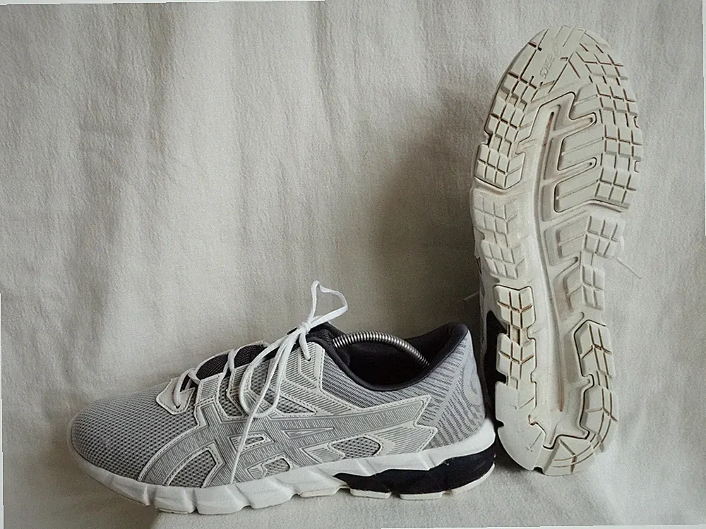 Asics Gel-Quantum 90 2 Laufschuhe EU 46,5 US 12 Sneaker weiß-grau 1021A193