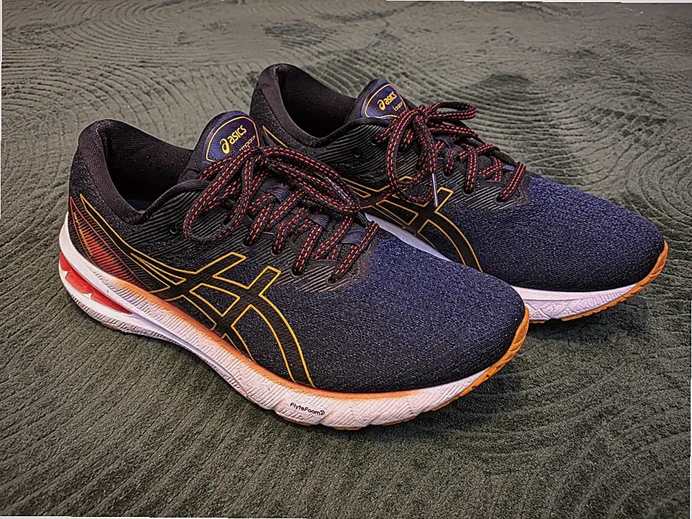 ASICS GT-2000 10 Herren Laufschuhe Gr. 41,5 (US 8) Schwarz FlyteFoam Gel Running