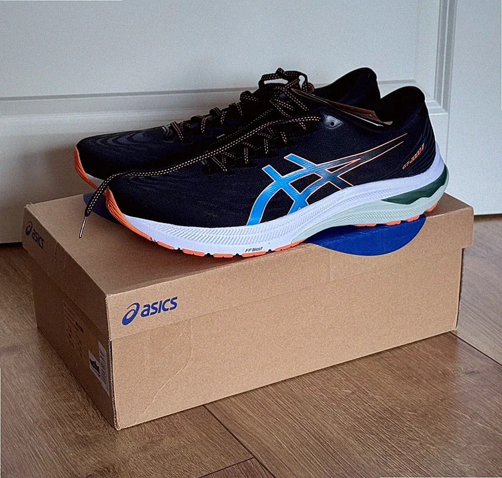 Asics GT-2000 11 Größe 48 - Herren-Laufschuhe Black/schwarz - NEU im Karton !!!!