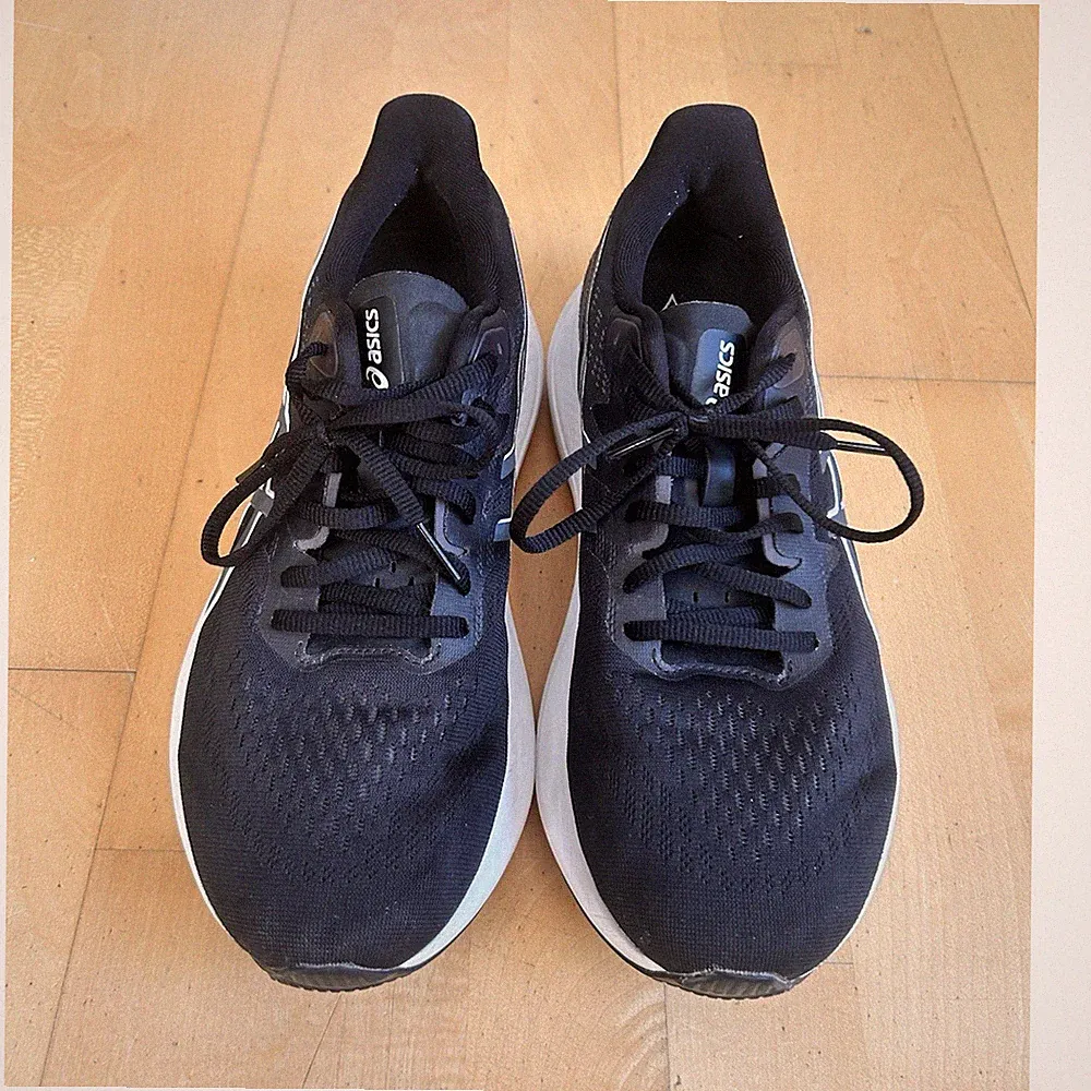 ASICS GT-2000 12 Herren Laufschuhe Mesh Schwarz Weiß atmungsaktiv Komfort