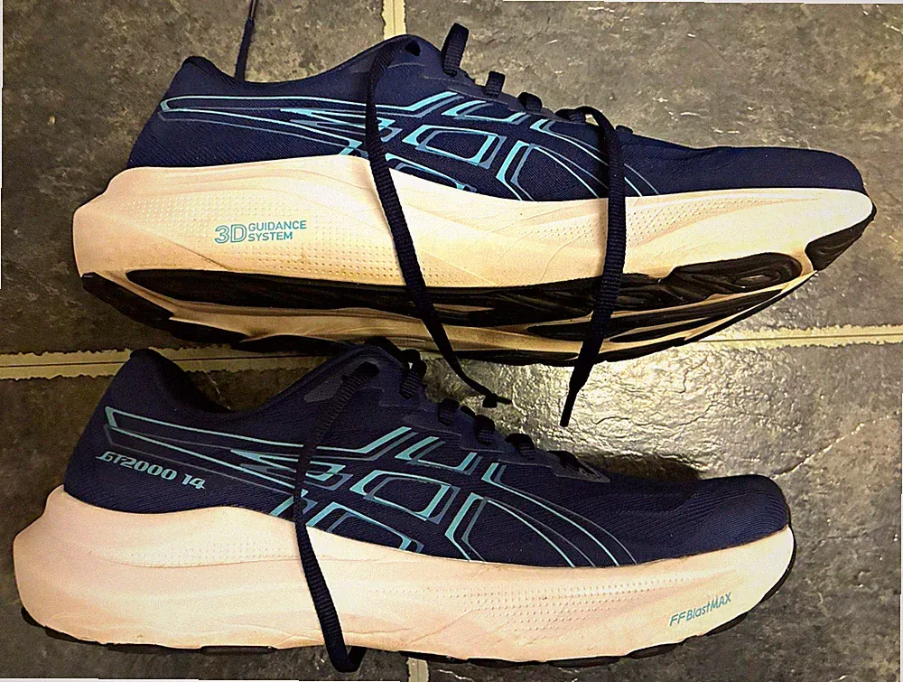 Asics GT-2000 14 Herren Laufschuhe Blau/Weiß UK 9 Stabilität Gebraucht "