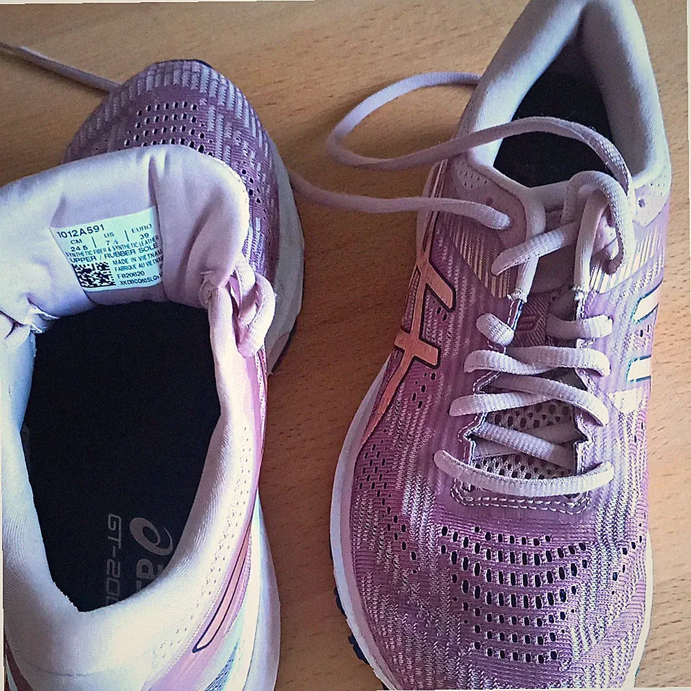 ASICS GT-2000 Damen Laufschuhe Sneaker Rosa EU 39 Schnürung atmungsaktiv
