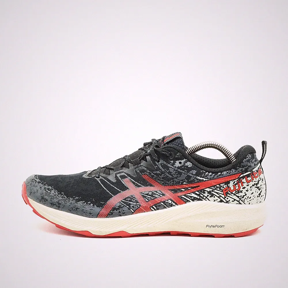 ASICS Herren Fuji Lite 2 Laufschuhe EU 44 Schwarz Rot Weiß 1011B209 Atmungsaktiv