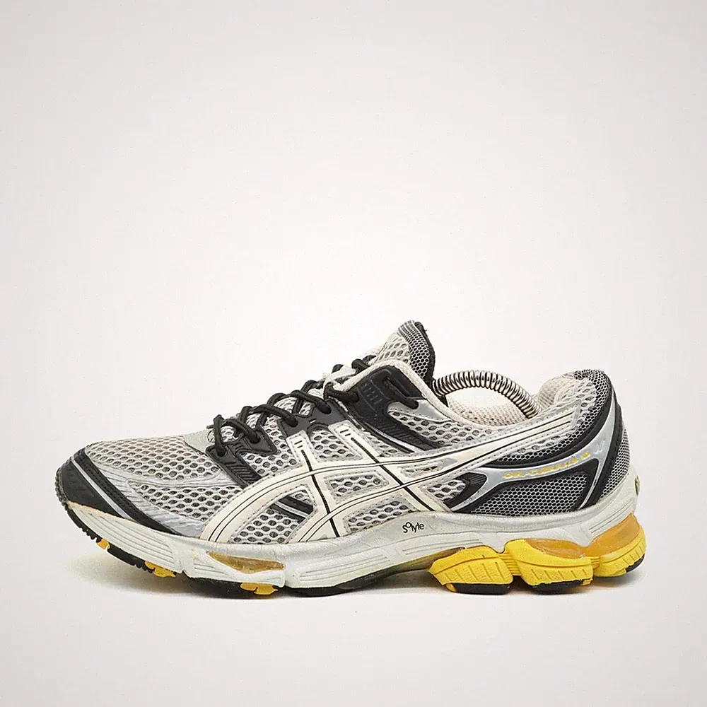 ASICS Herren GEL-CUMULUS 13 Sneaker EU 43,5 Grau Gelb Schwarz T149Q GEL-ämpfung