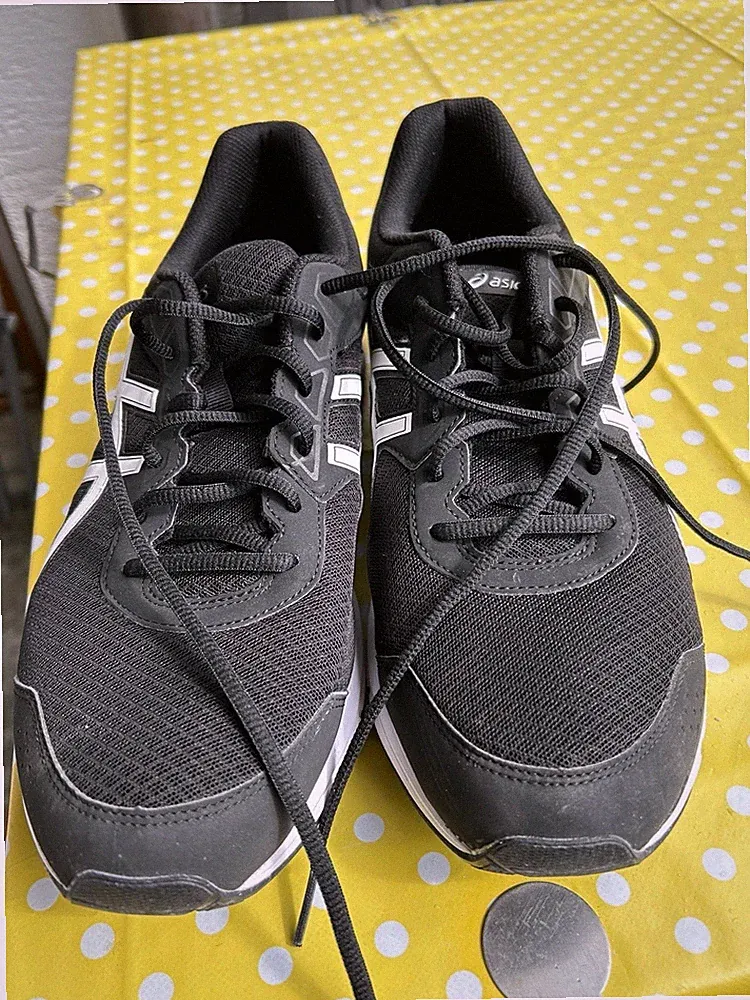 ASICS Herren Laufschuhe Gr 48 Schwarz T6G0N