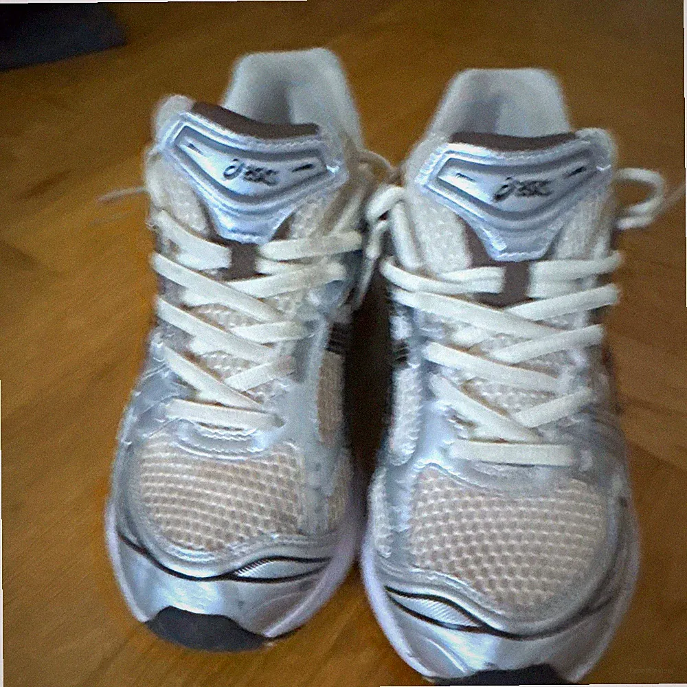 ASICS Herren Laufschuhe Running Sneaker Low Top Mesh Weiß/Silber/Schwarz