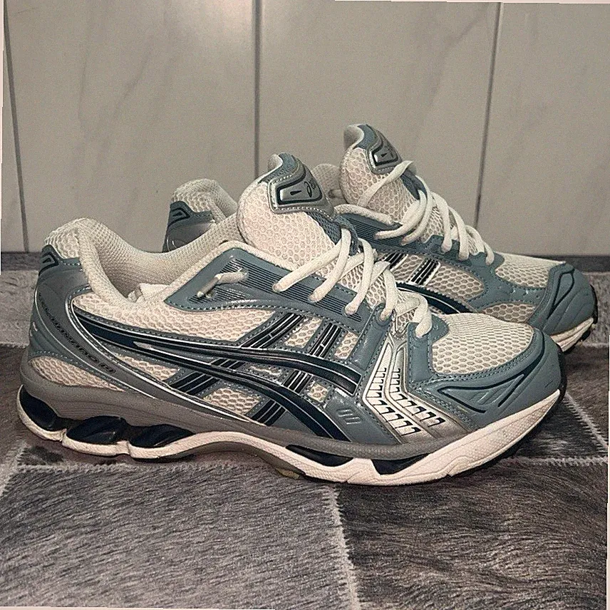 ASICS Herren Laufschuhe Sneaker Low Top Mesh atmungsaktiv Schnürung Blau
