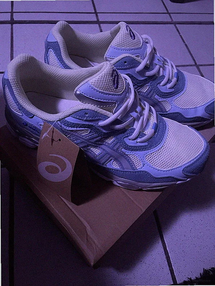 ASICS Laufschuhe 1203A383 Sportschuh Weiß Hellblau Mesh Synthetik EU 42