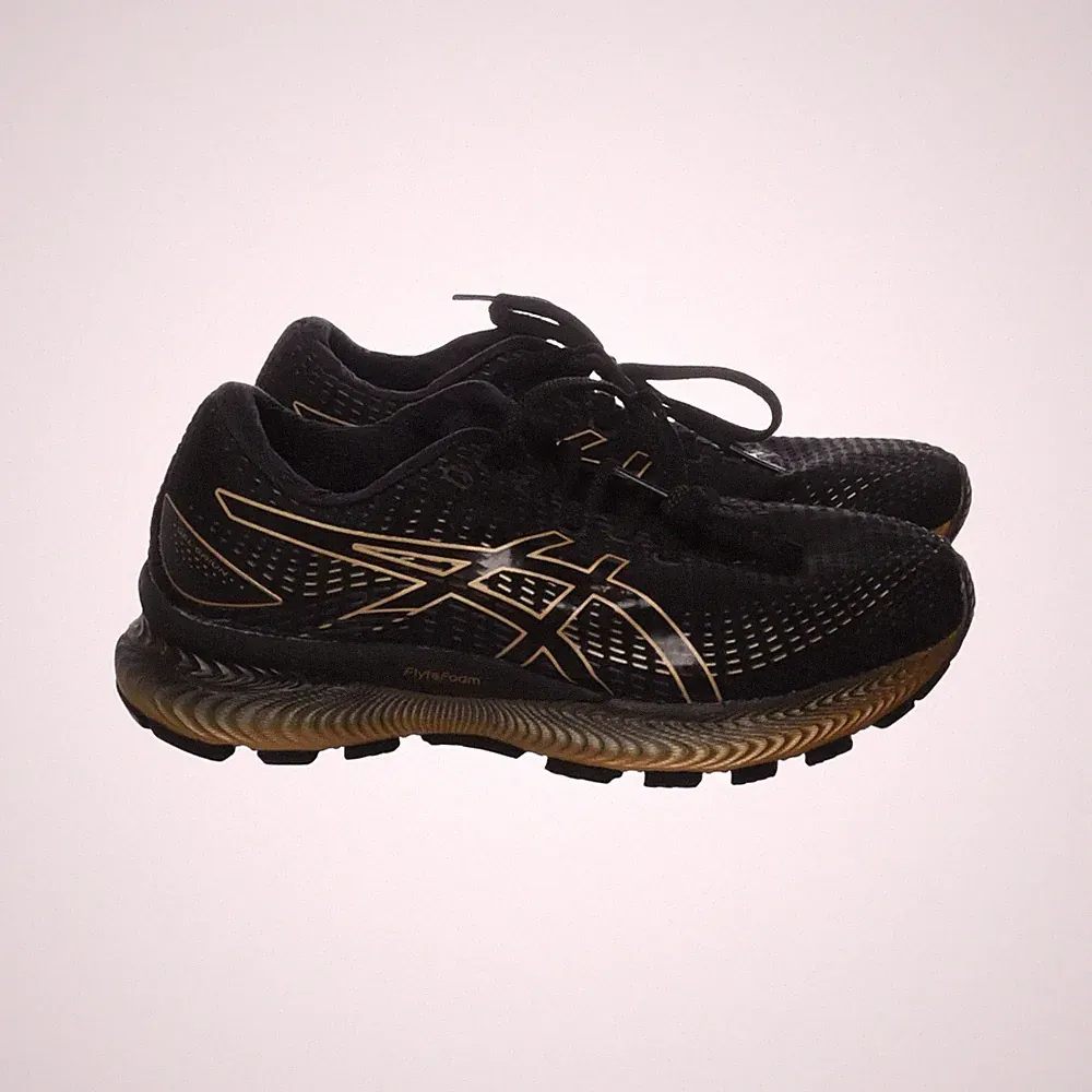 Asics, Laufschuhe, Größe: 40, Polyurethan, Schwarz/Gold, Herren #8o9