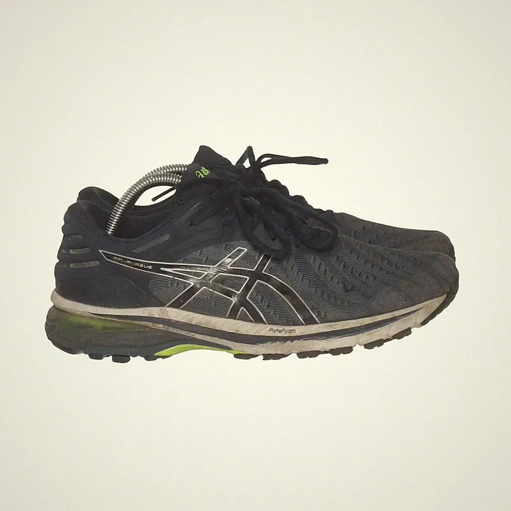Asics, Laufschuhe, Größe: 42 1/2, Polyurethan, Blau/Gelb, Herren #VH4