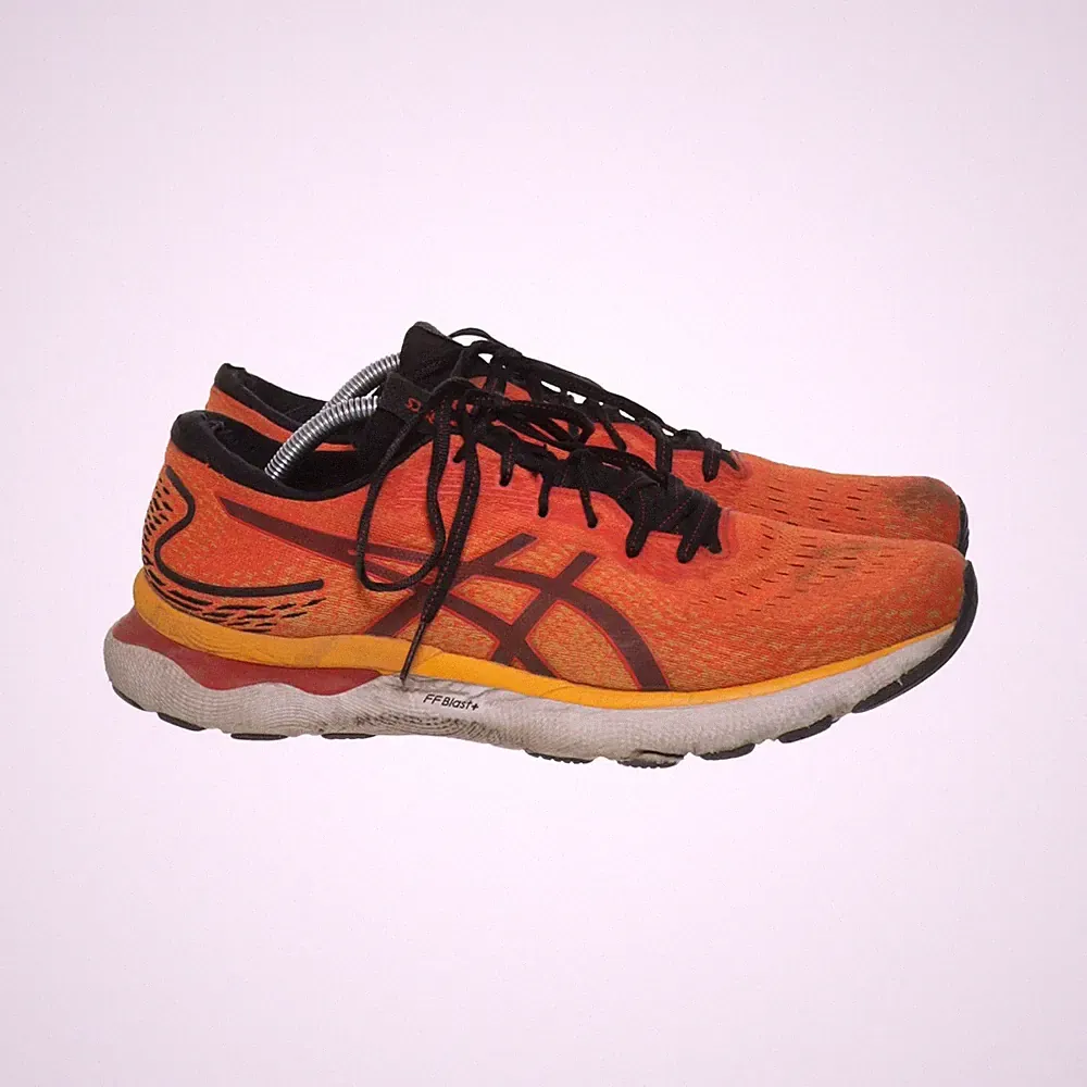 Asics, Laufschuhe, Größe: 45, model: gel-nimbus 23, Orange/Schwarz, Herren #46v