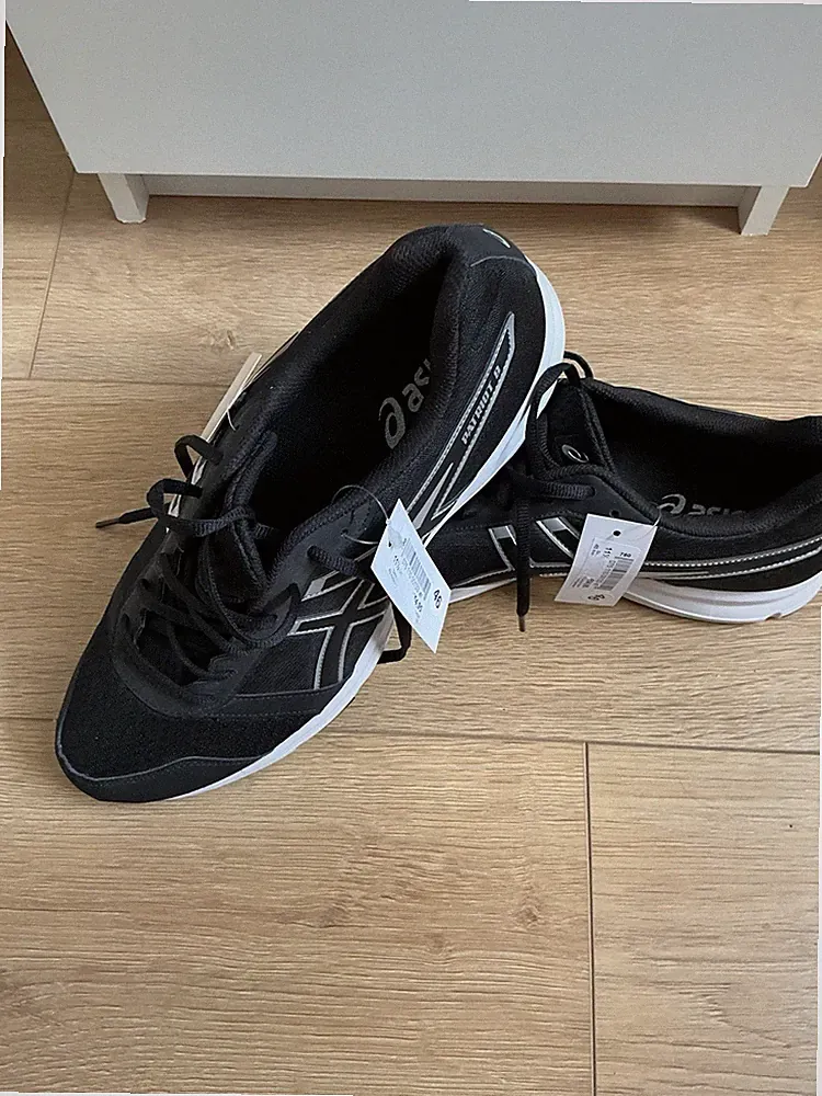 Asics Patriot 8 Laufschuhe Sport Herren Schwarz Gr. 46 Neu