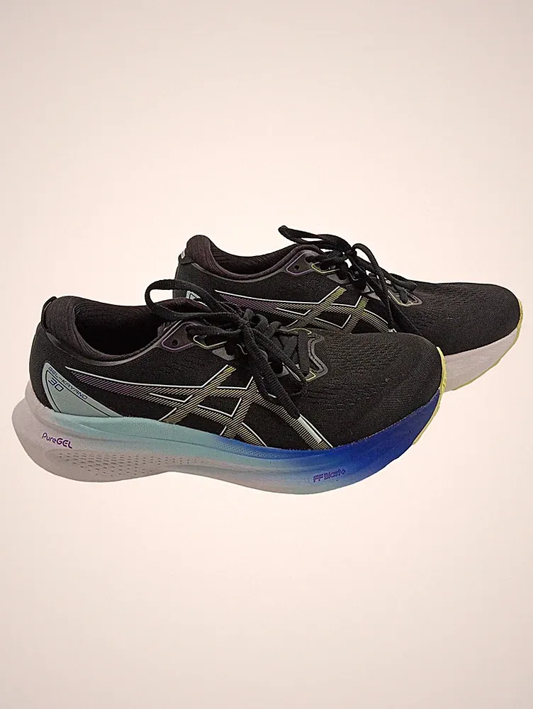 ASICS Sportschuhe Laufschuhe Gr. 41.5 schwarz blau