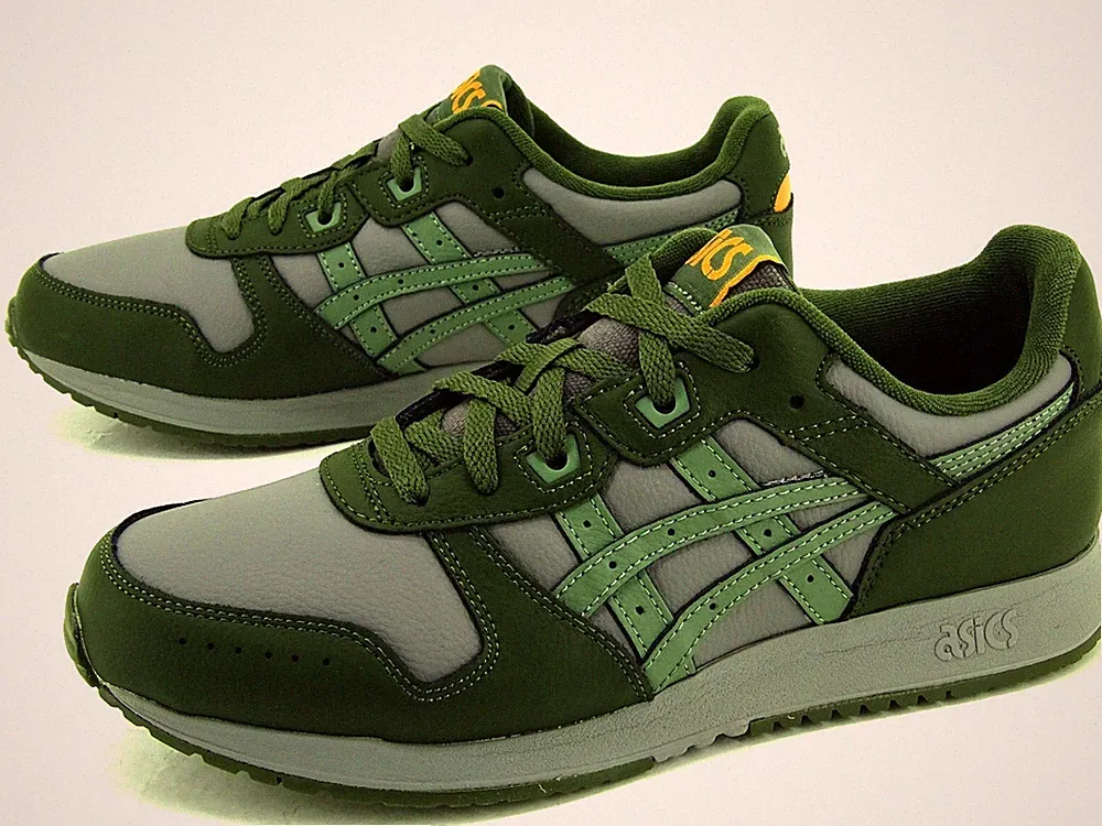 Asics SportStyle LYTE Unisex Sneaker Laufschuhe Schuhe Turnschuhe Gr 42 Uk 7,5