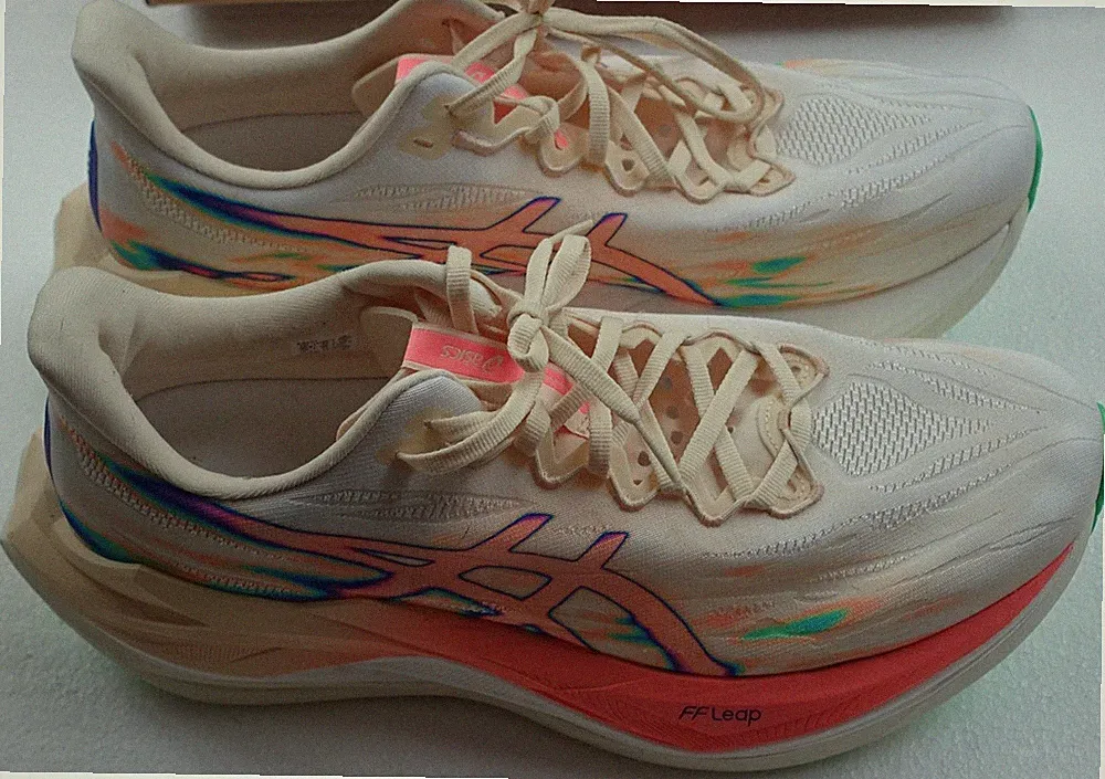 ASICS Superblast 3 Herren Laufschuhe Seashell Sun Coral Gr. 47 wie neu