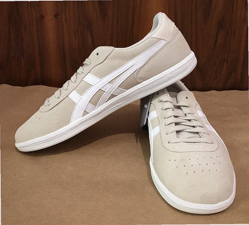 Asics Tiger Percussor TRS Birch/white Herren Sneaker Velourleder 39,40 BeigeNEU