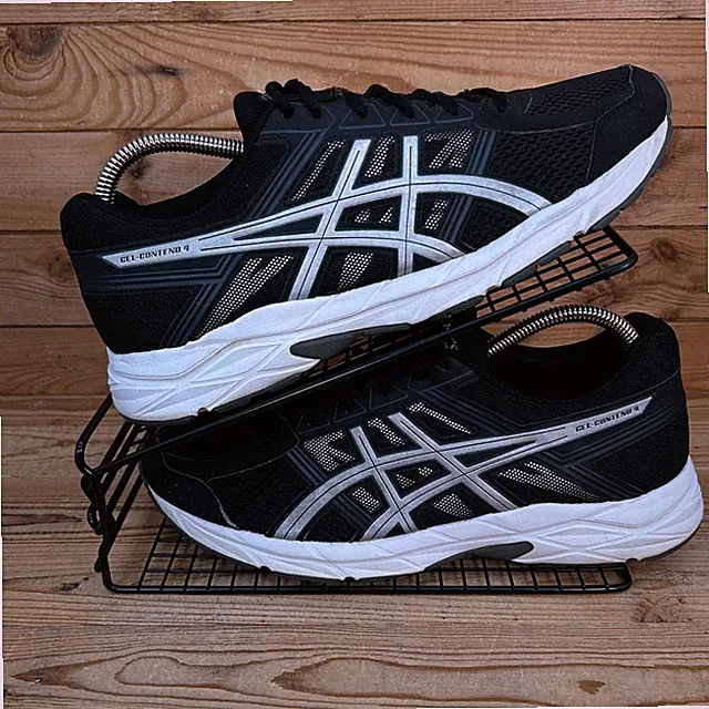 Asics Turnschuhe Herren Größe UK 8,5 Gel Contend 4 schwarz weiß Laufen Fitnessschuhe