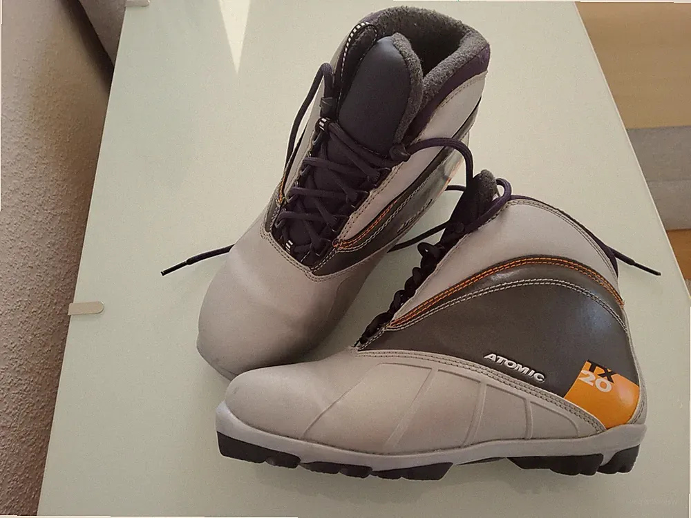 Atomic TX20 Nordic Skilanglaufschuhe NNN Gr. 39 wie NEU