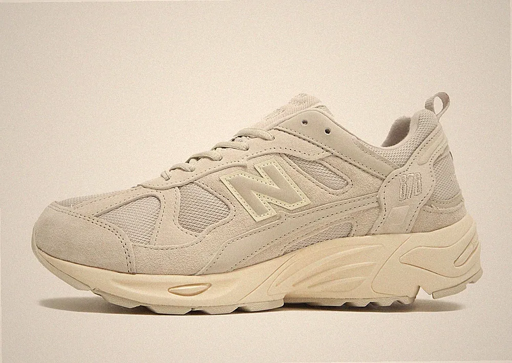 Authentische New Balance 878® (UK-Größen: 6 - 9) Laufschuhe Trainingsschuhe hellgrau