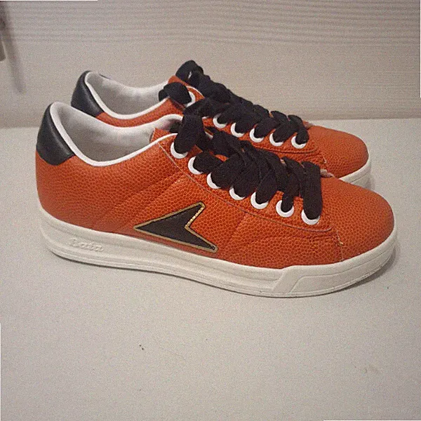 Bata x Wilson John Wooden 884-5401 Herren Orange/Schwarz Turnschuhe Schuhe Größe 5