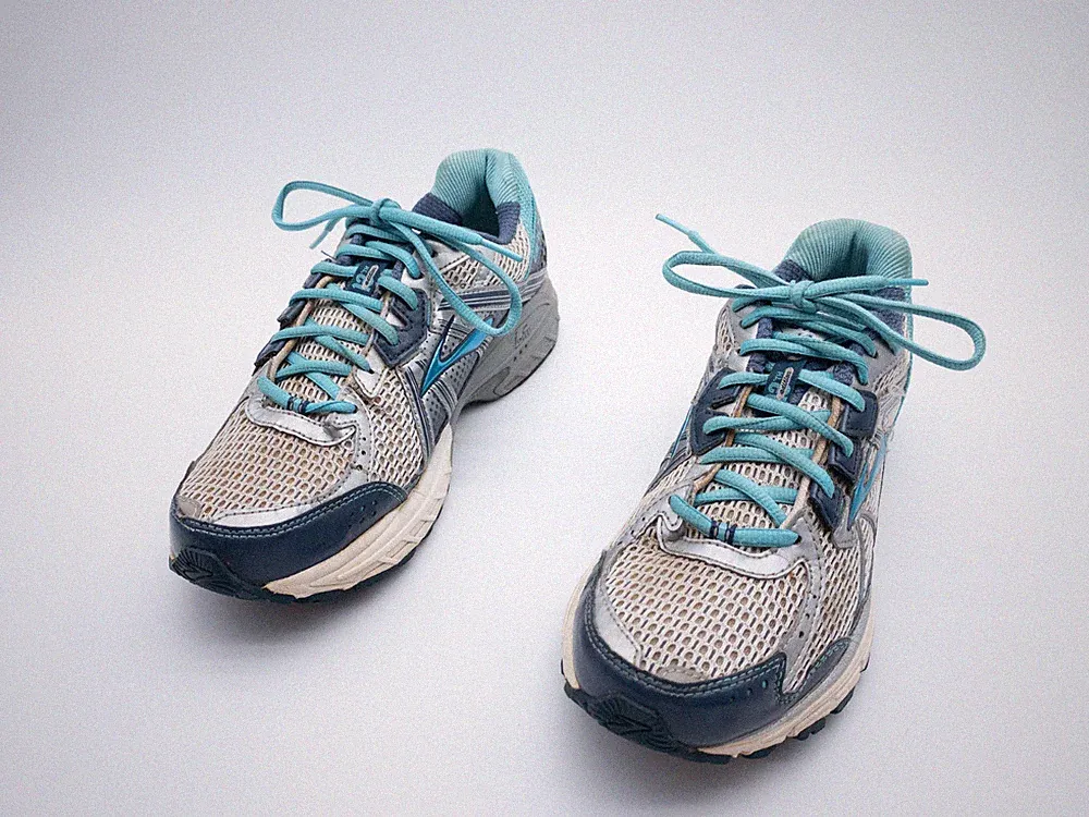 BROOKS Adrenaline GTS 13 Unisex Laufschuh Sportschuh Gr. 42 EU Art. 32279-100