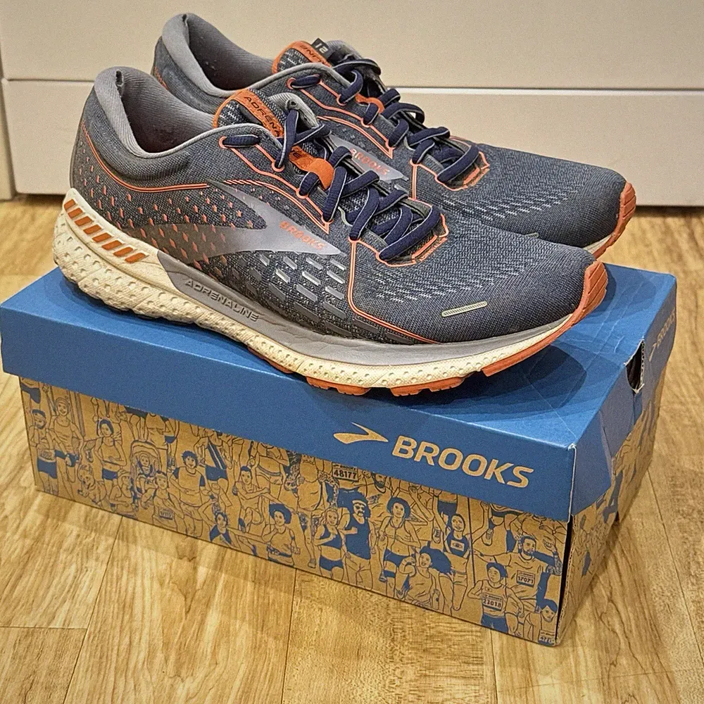 Brooks Adrenaline GTS 21 1103491D452 blau orange Laufschuhe UK 9,5