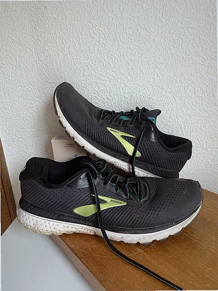 Brooks Adrenaline GTS XX 20 Sport Schuhe Laufschuhe Größe 46 Herren