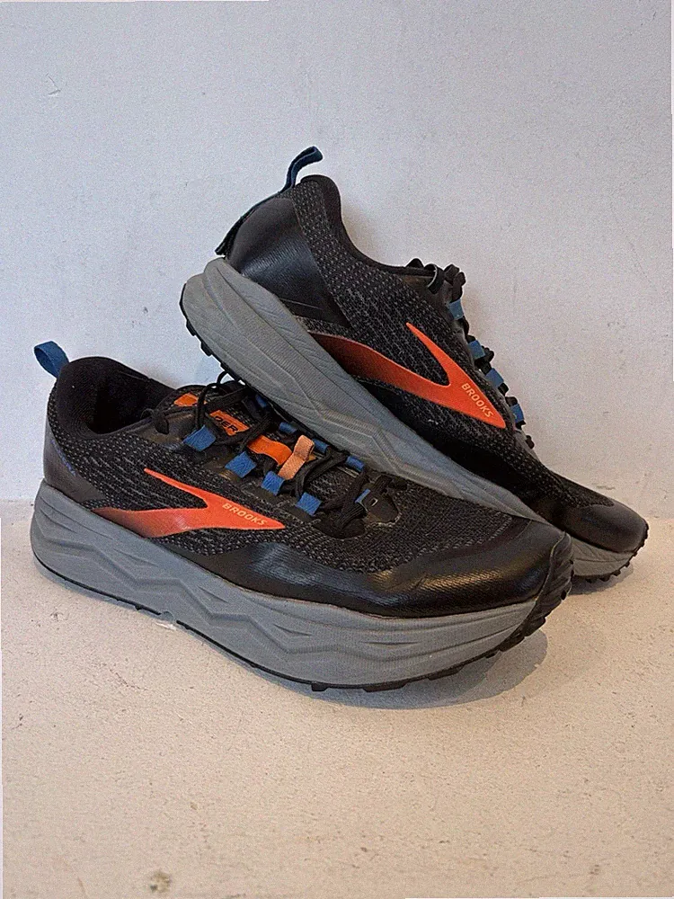 Brooks Caldera 5 Trailrunningschuhe Herren Größe UK 11 EU 46 Medium D Schwarz