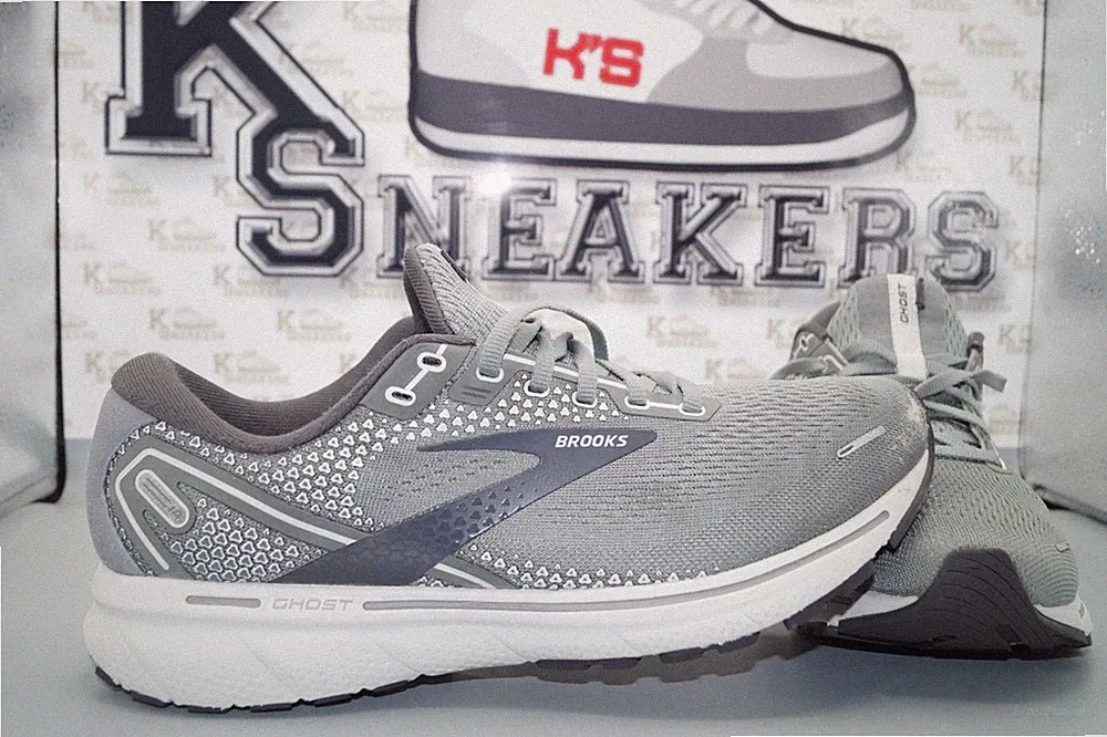 Brooks Ghost 14 EU 44 US 10 Low Tops 1103691D067 Laufschuhe Grau Allrounder