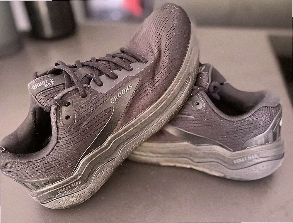 Brooks Ghost 2 Max Laufschuh Freizeitschuh Herren Schwarz 45 Uk10 US11
