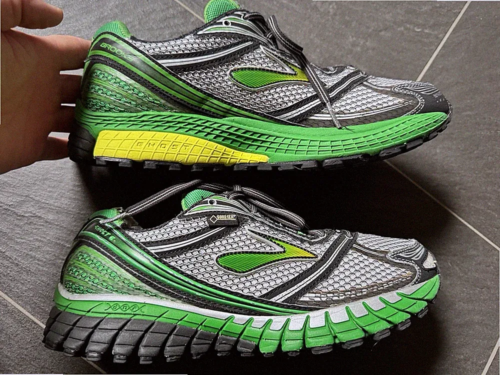 Brooks Ghost 6 GTX Gore-Tex Laufschuhe Gr. 43