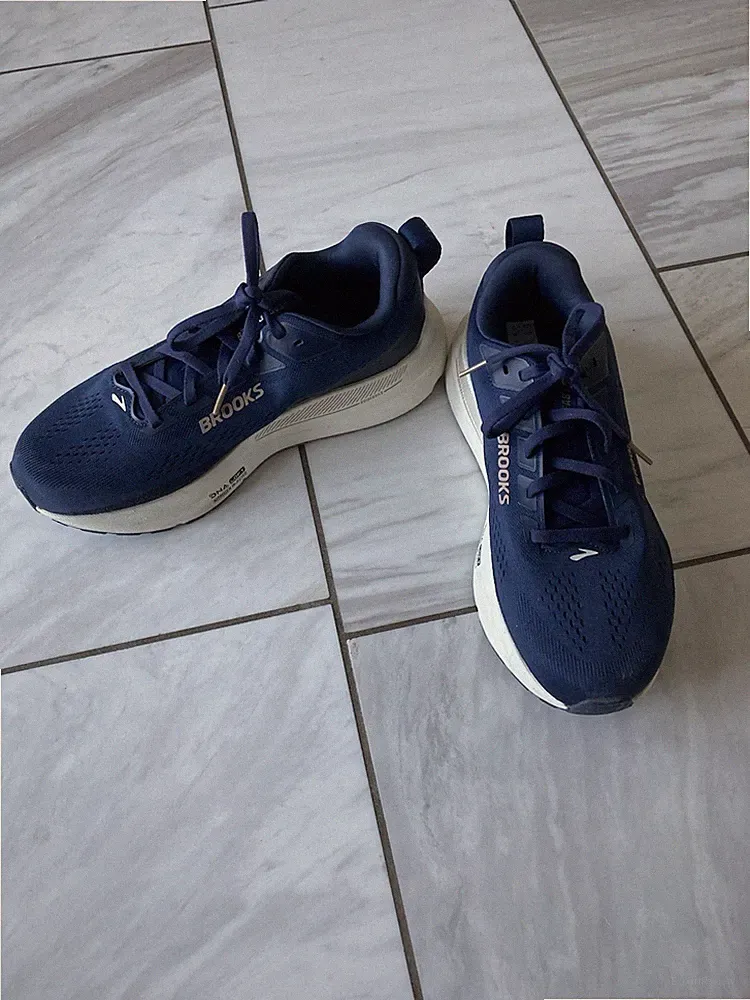 Brooks Herren-Laufschuhe Größe EU 44